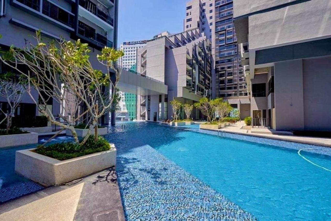Imperio.Res - Near To Jonker & Mall - Pool View Malacca Exterior photo