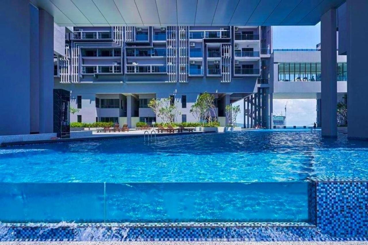 Imperio.Res - Near To Jonker & Mall - Pool View Malacca Exterior photo